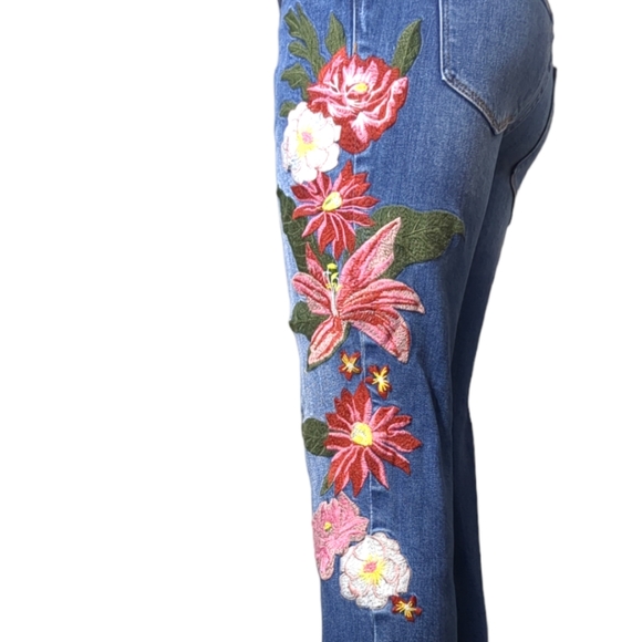 DESING LAB Gorgeous Embroidery Ankle Jeans Size 28 - Picture 11 of 16